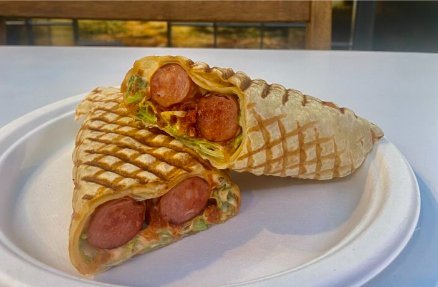 Hot dog topelt pita leivas